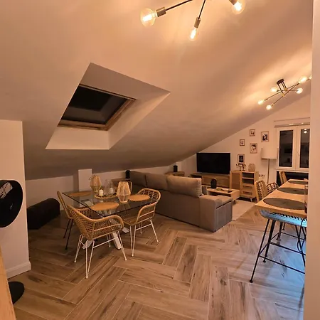 Apartman Deluxe Centrico - Grupo Rh 149 *