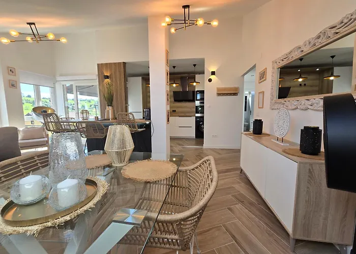 Deluxe Centrico - Grupo Rh 149 Miengo