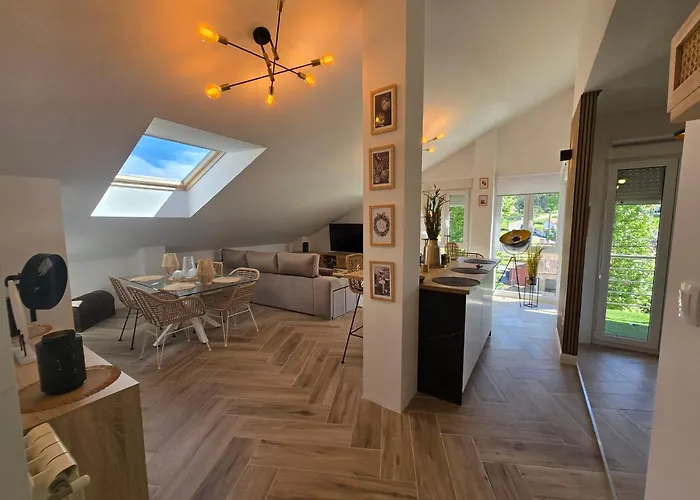 Deluxe Centrico - Grupo Rh 149 *