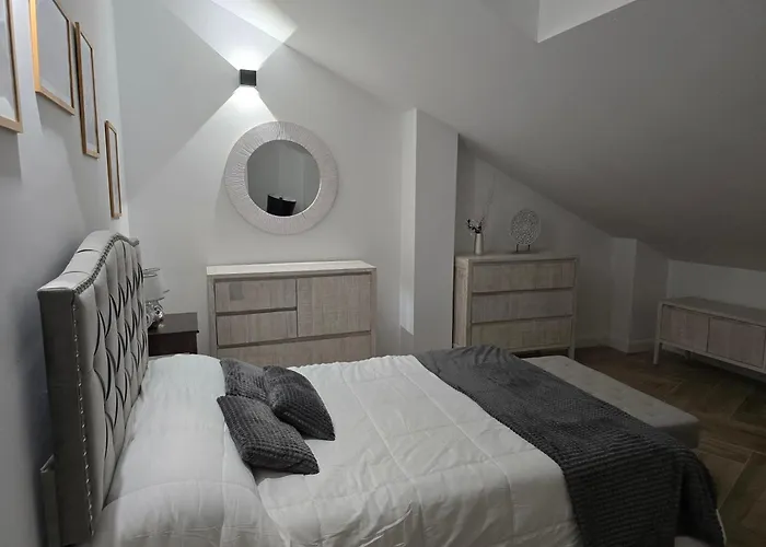 Deluxe Centrico - Grupo Rh 149 Miengo